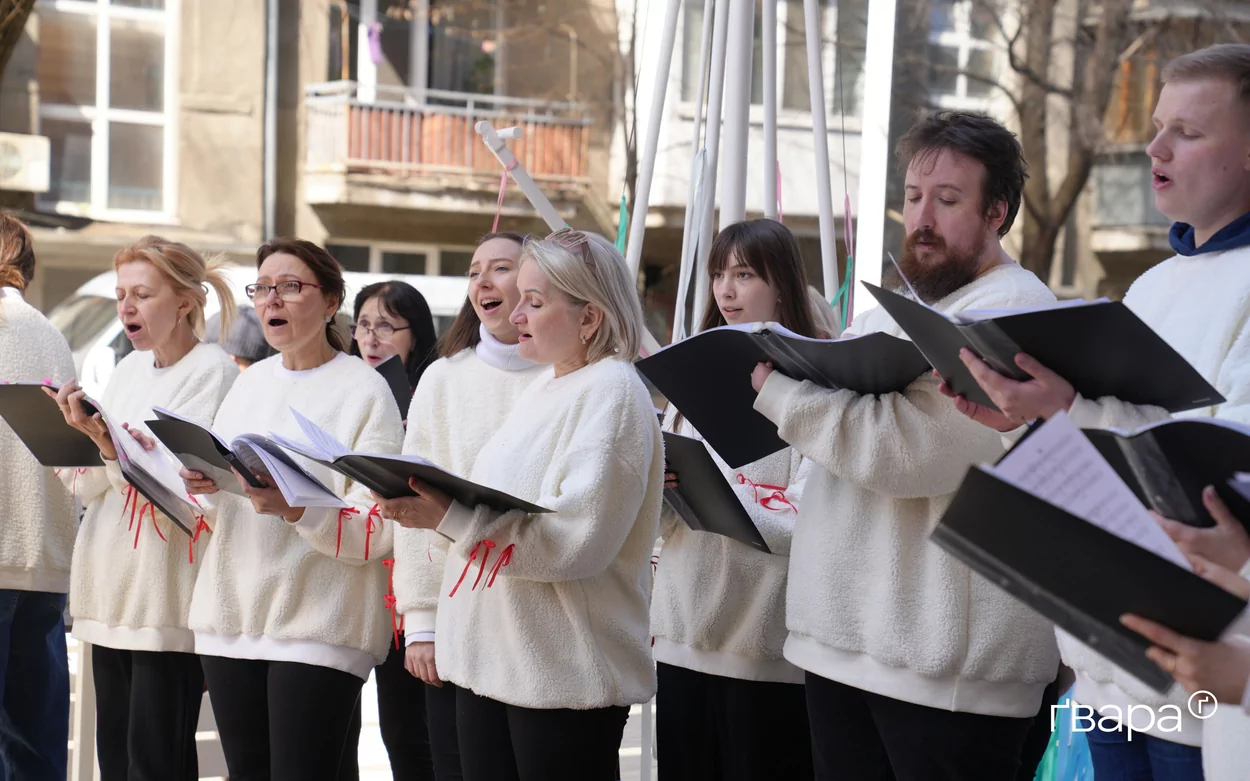 зображення до посту: Як у Харкові пройшов благодійний Великодній ярмарок — фото