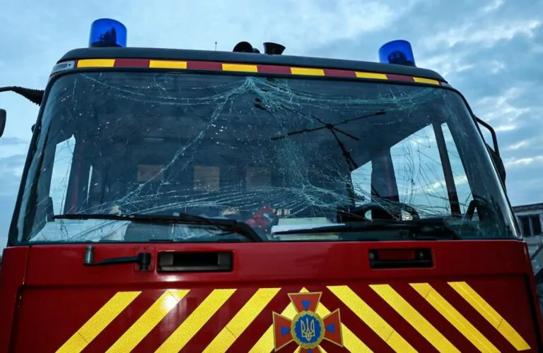Пожежники у Харкові потрапили під повторний обстріл БпЛА