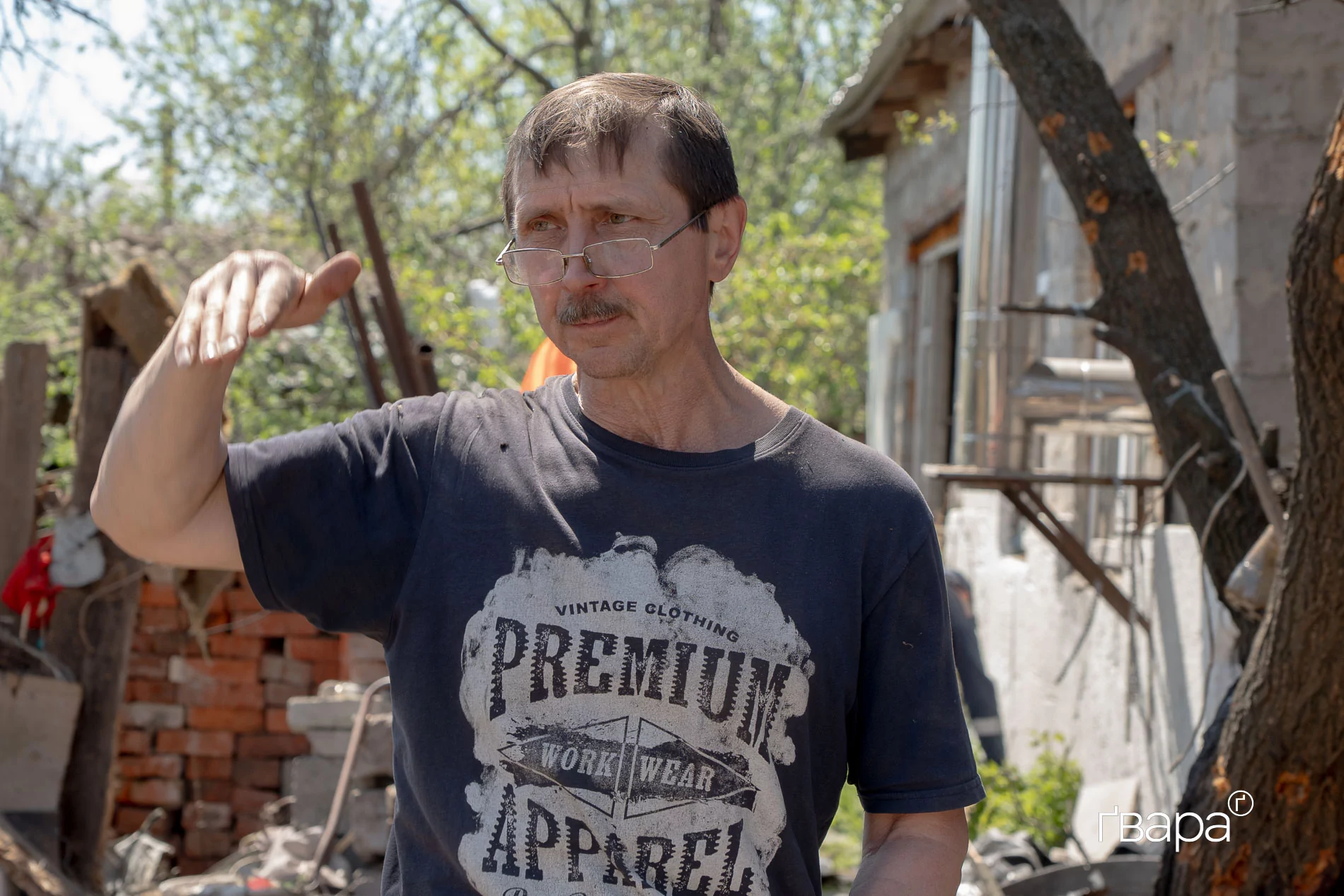 зображення до посту: «Війна нас не відпускає»: Наслідки російського удару по Новобаварському району Харкова — фото