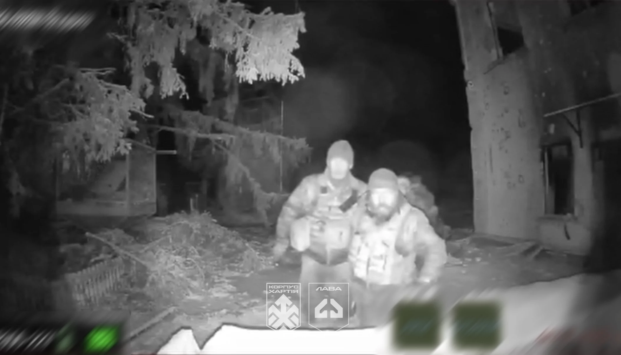 Ukrainian soldiers evacuated three wounded soldiers using a single ground drone