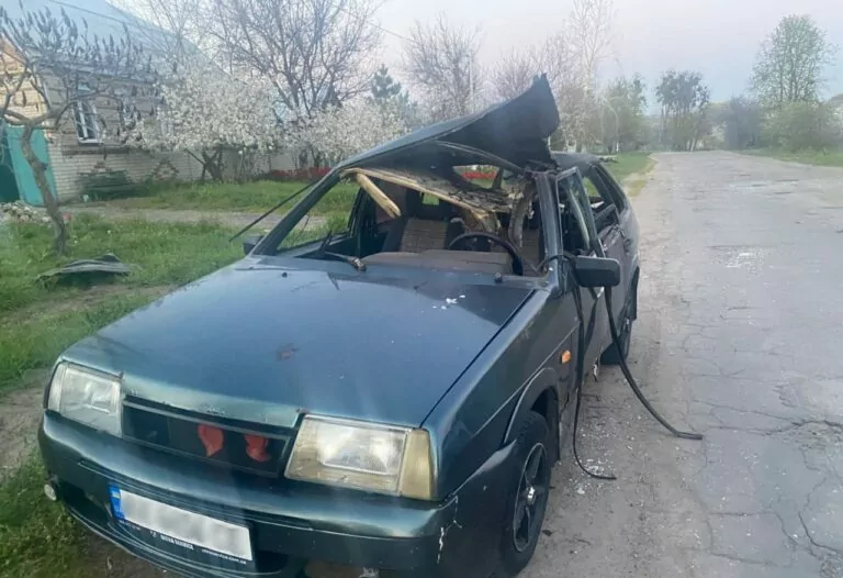 Росіяни атакували цивільну автівку на Харківщині