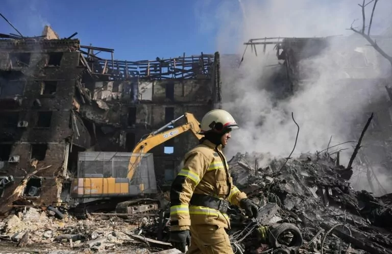 Росіяни випустили 90 ракет та 600 дронів по Україні за ніч
