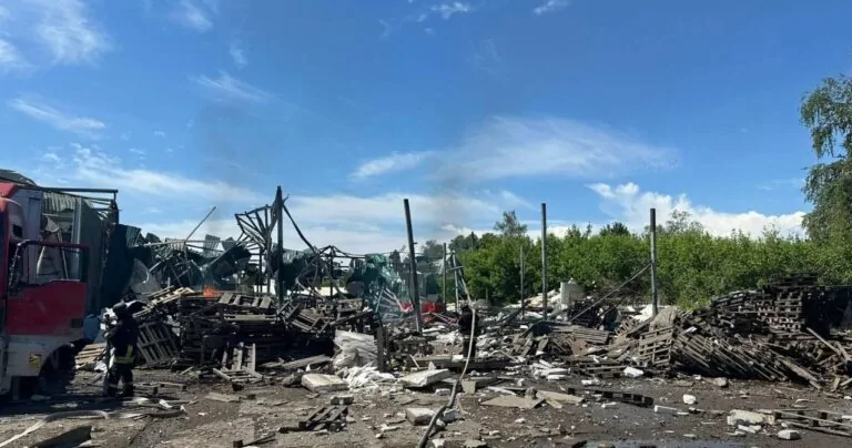 Кількість загиблих через ракетний удар по Дергачах збільшилась до двох, а постраждалих — до 19