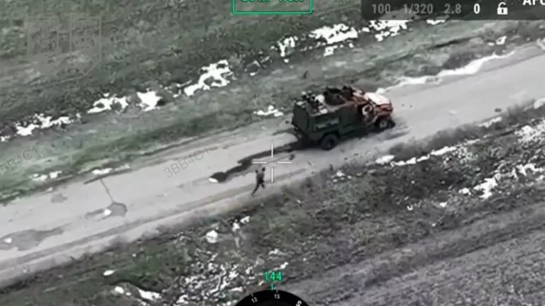 На Харківщині пораненого прикордонника евакуювали під атакою російського дрона