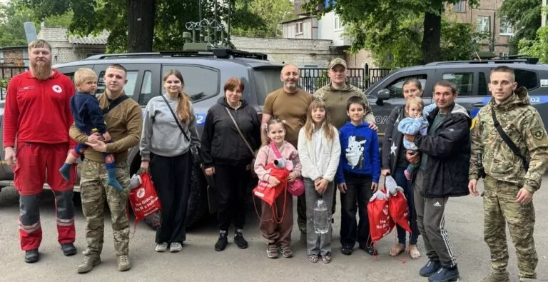 Із Золочівської громади евакуювали 12 людей, серед них є діти