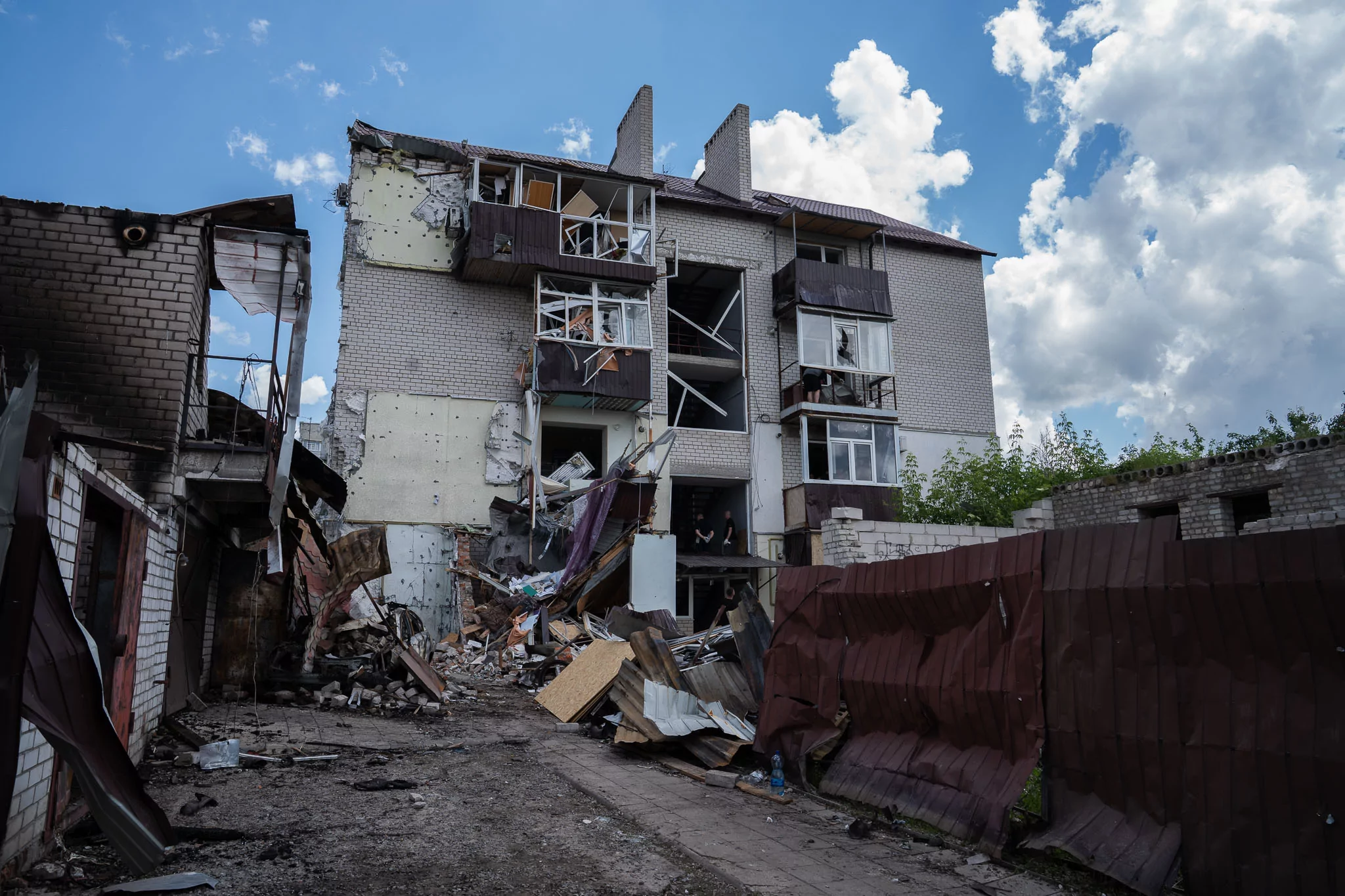 The consequences of the Russian attack on Chuhuiv in Kharkiv oblast on Jun. 9 / Photo: Gwara Media, Mia Klushnikova
