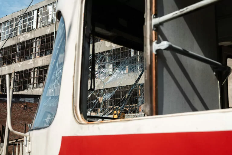 Russian glide bomb hits Kholodnohirskyi district of Kharkiv, kills 1, injures 10 (Photo)