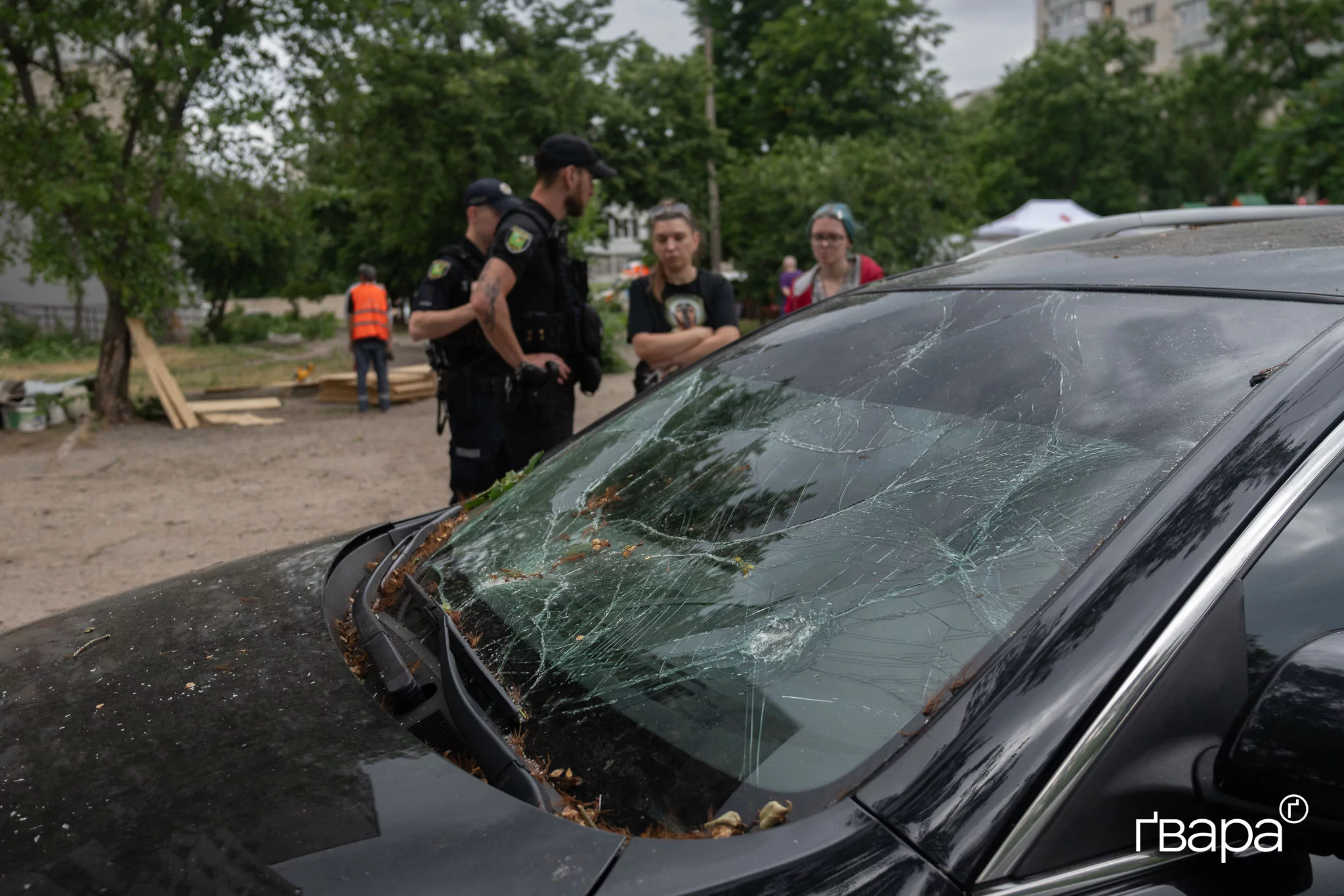 пошкоджена авітвка після удару БпЛА
