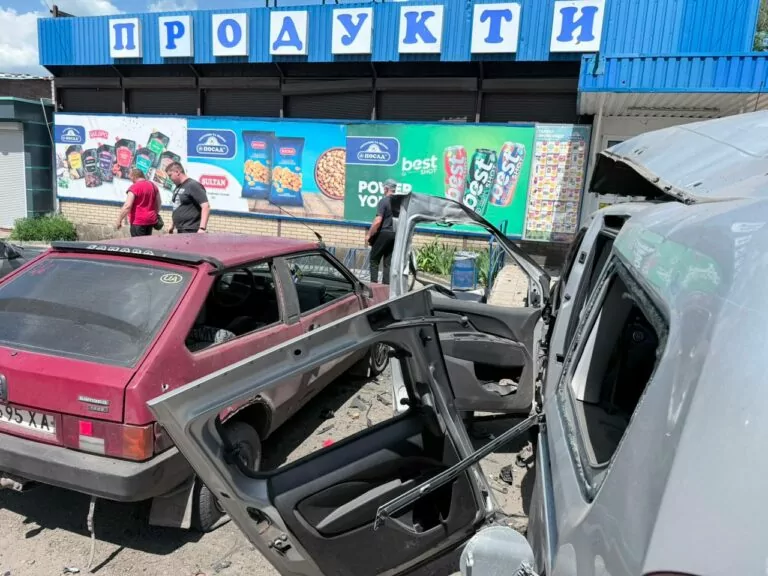 РФ атакувала FPV-дроном Золочів: є постраждалий