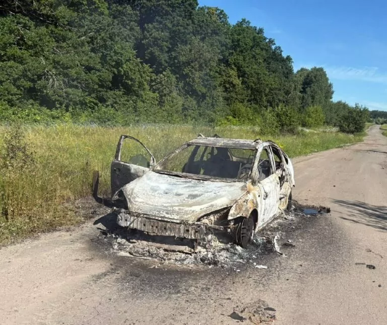 Троє мирних жителів постраждали через атаку FPV-дрона на Харківщині