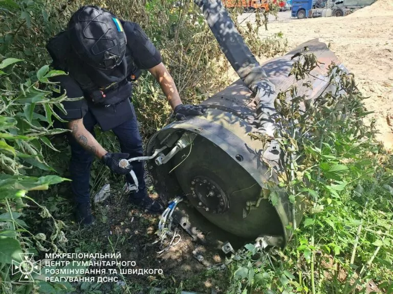 Сапери на Харківщині виявили залишки ракети «Іскандер-М»