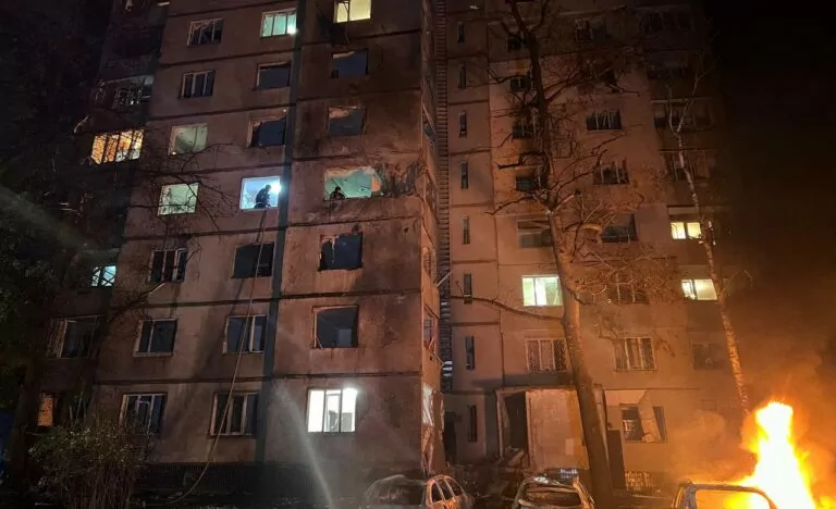 Росія атакувала ракетами Чугуїв: загинули троє людей, шестеро поранені — оновлено