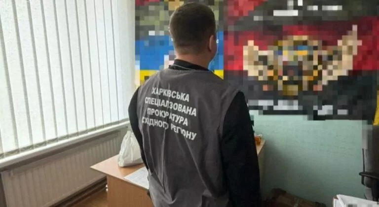 У Харкові посадовців армійського корпусу підозрюють у поборах з військових
