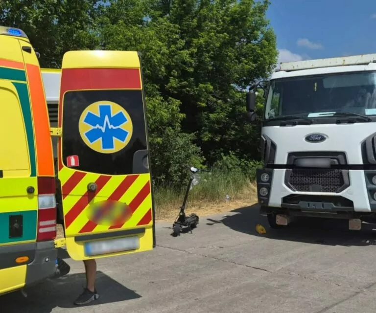 На Харківщині дві дівчинки постраждали в ДТП на електросамокаті