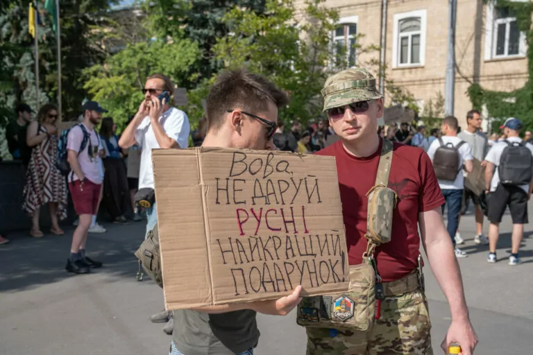‘A blow to Ukraine’s ability to defend itself’ or ‘Who’s Fedorov?’ — What soldiers think about Minister of Defense’s dismissal 