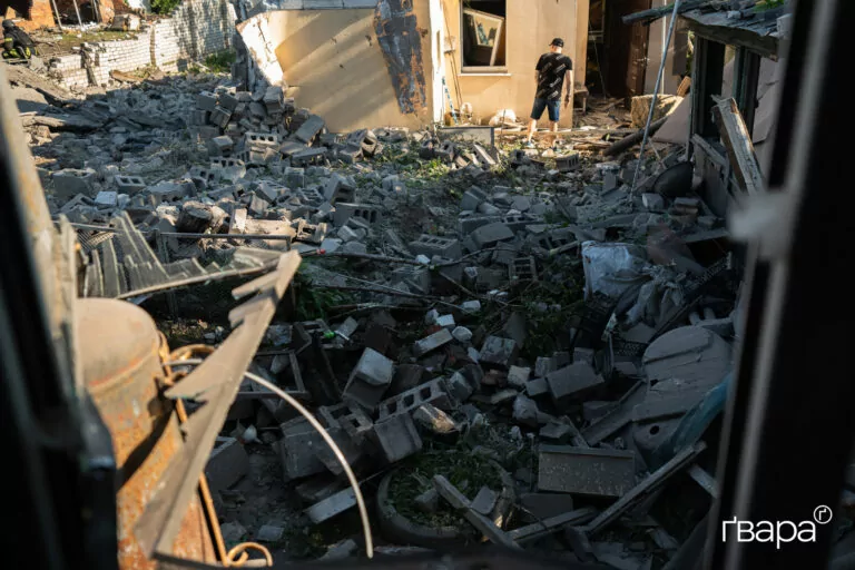 На Харківщині внаслідок удару по підприємству загинув чоловік