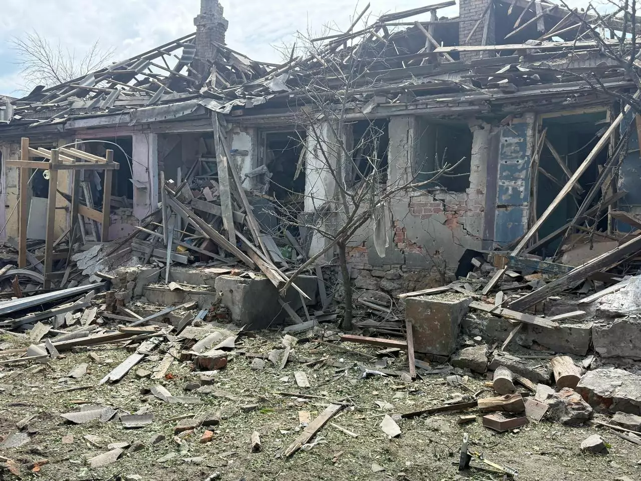 Damaged Ukrposhta building in Izium
