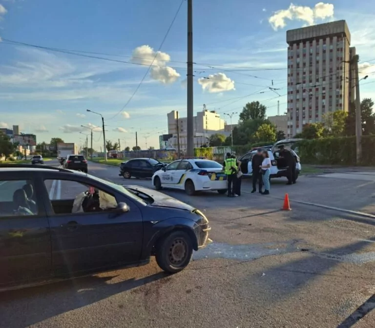 У Харкові розшукують водійку, яка зникла з місця ДТП із постраждалим