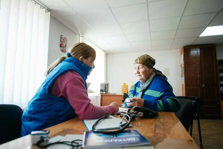 Мобільні команди медиків надали допомогу понад 500 жителям Харківщини