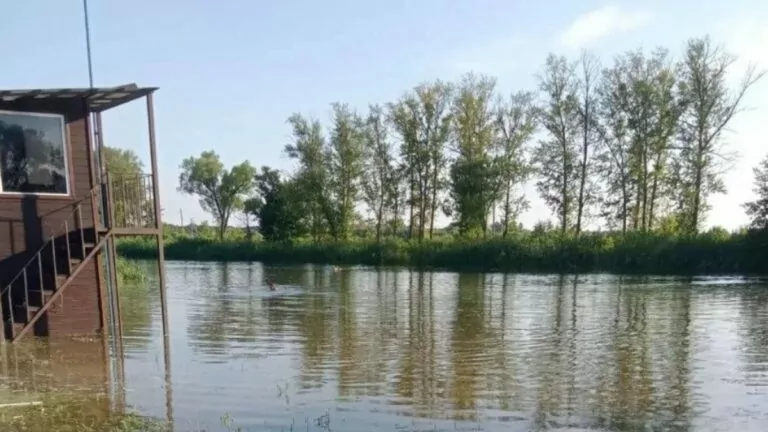 Attack drones hit dam in Belgorod oblast, Russia, cause floods