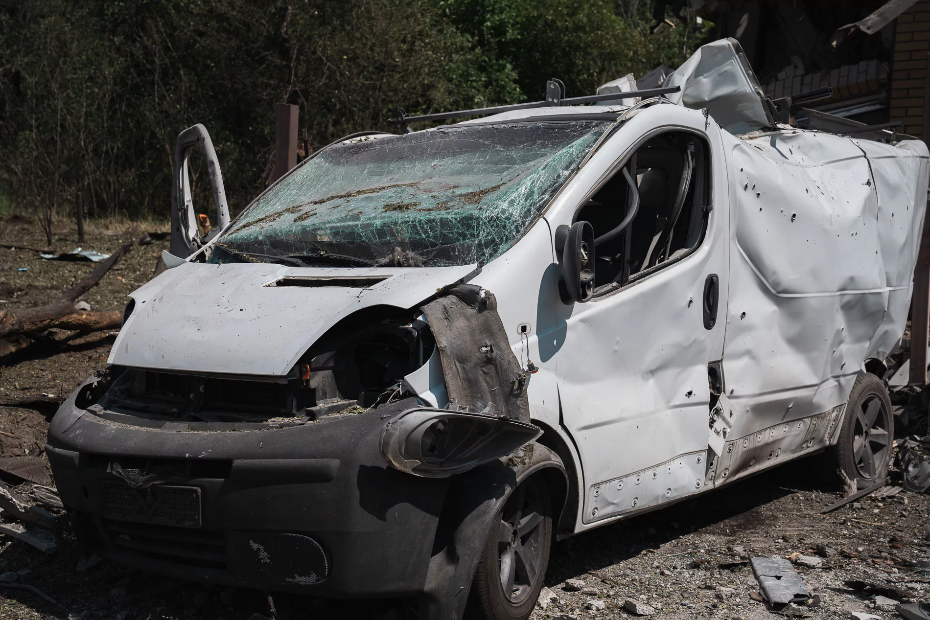 Damaged car in Kharkiv