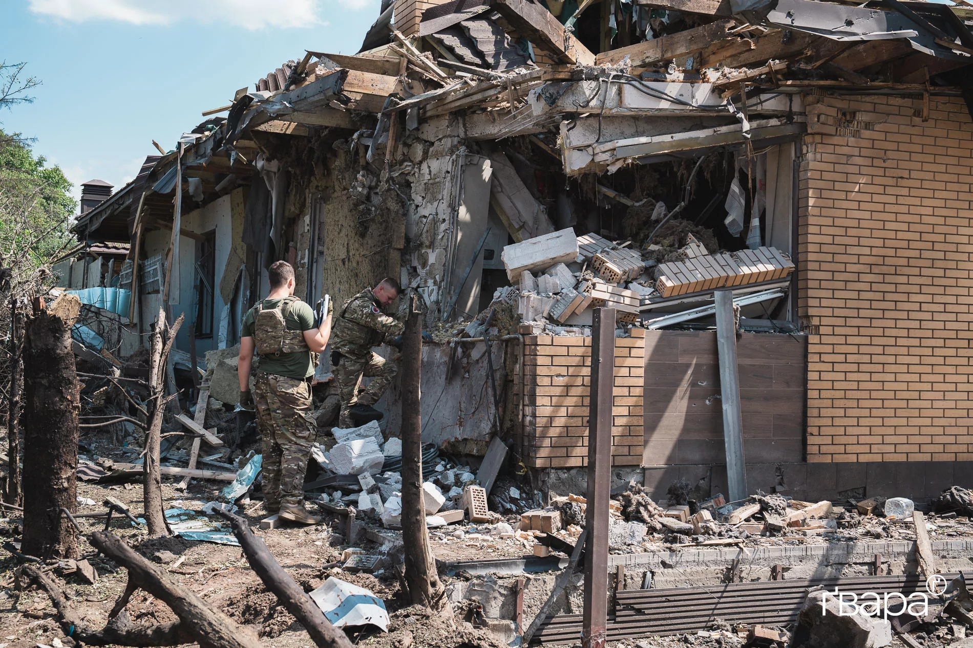 Зруйнований будинок після російського удару