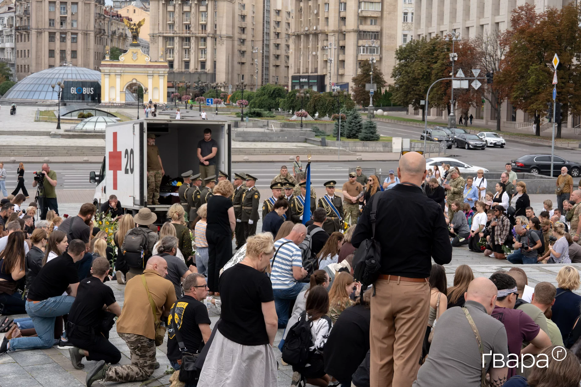 зображення до посту: У Києві попрощались з «шукачем душ» Олексієм Юковим з «Плацдарму» — фото
