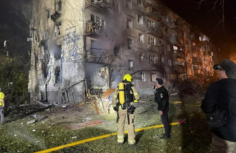 У Києві щонайменше дев’ять загиблих після російської атаки
