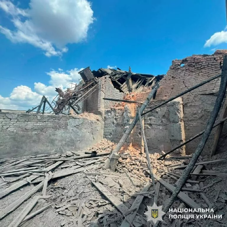 Russian attacks on Izium district kill 3, injure 3 people