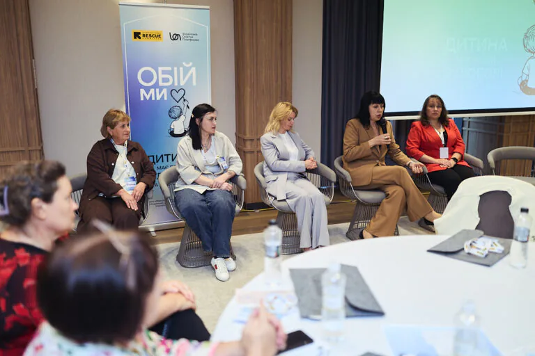 В Одесі підбили підсумки проєкту «Обійми» з підтримки громад та сімейного виховання 