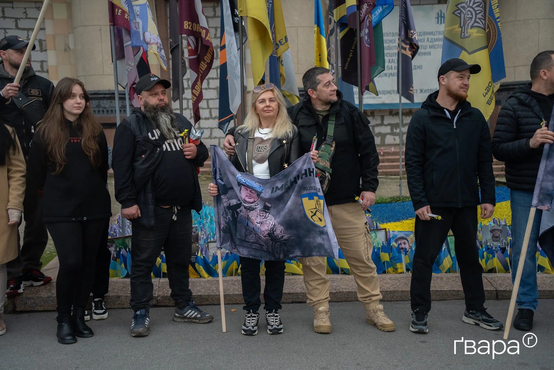 зображення до посту: У Харкові провели автопробіг на честь сімох загиблих бійців 113-ї бригади ТрО &mdash; фото