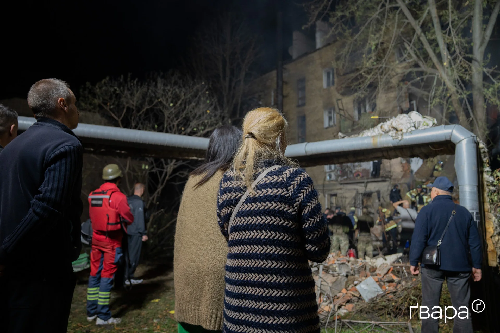 зображення до посту: Росія масовано атакувала Холодногірський район Харкова &laquo;Бандеролями&raquo;: четверо загиблих, 15 постраждалих &mdash; фото