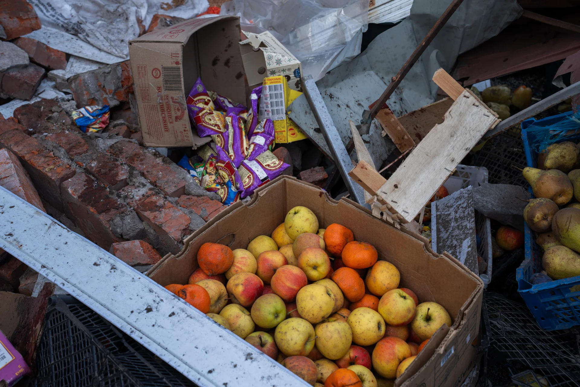 Russian attack on market in Lozova
