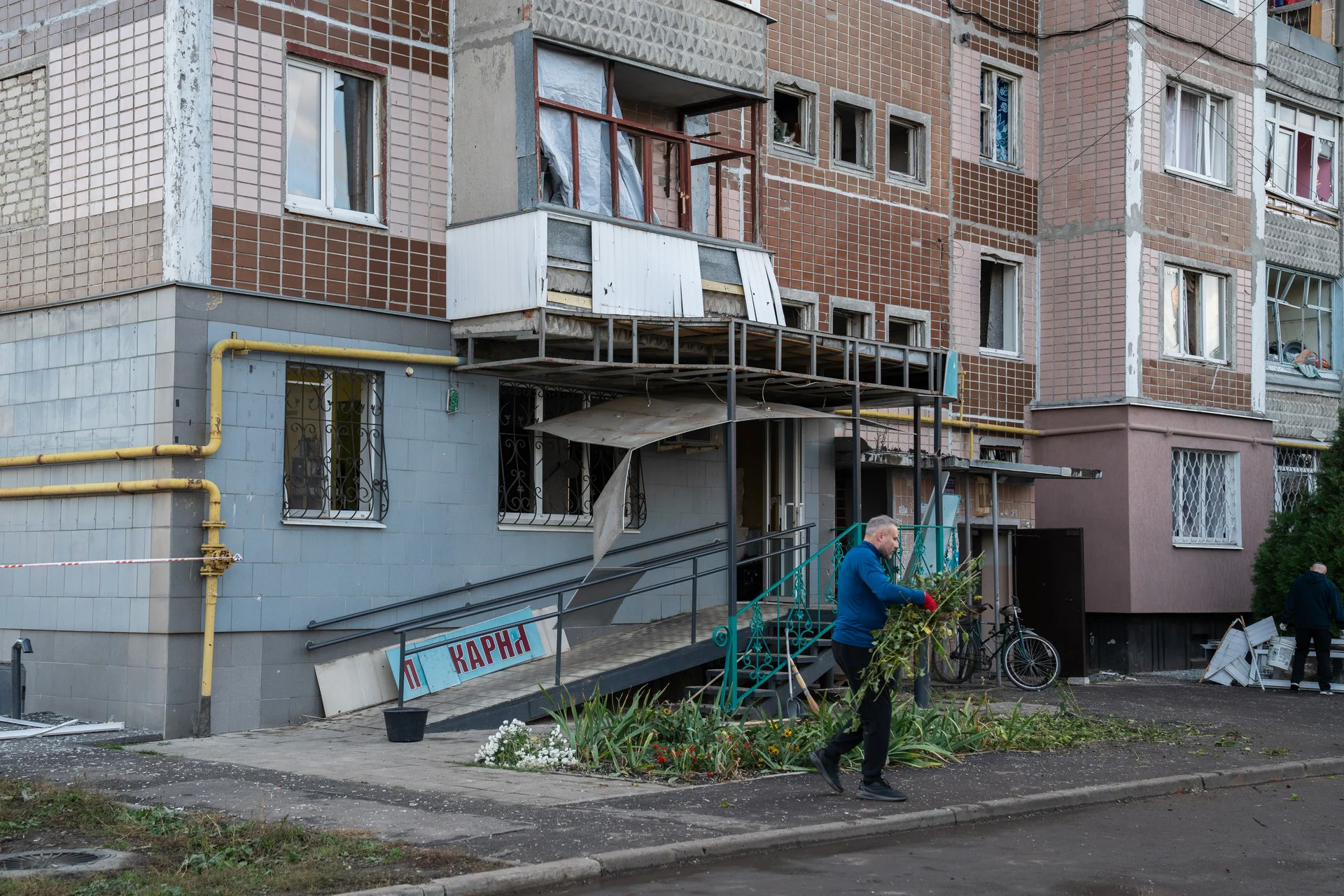 Russian attack on market in Lozova