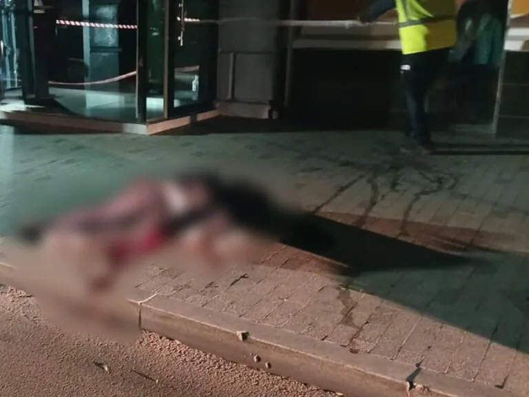 У центрі Харкова виявили тіло чоловіка з ознаками насильницької смерті