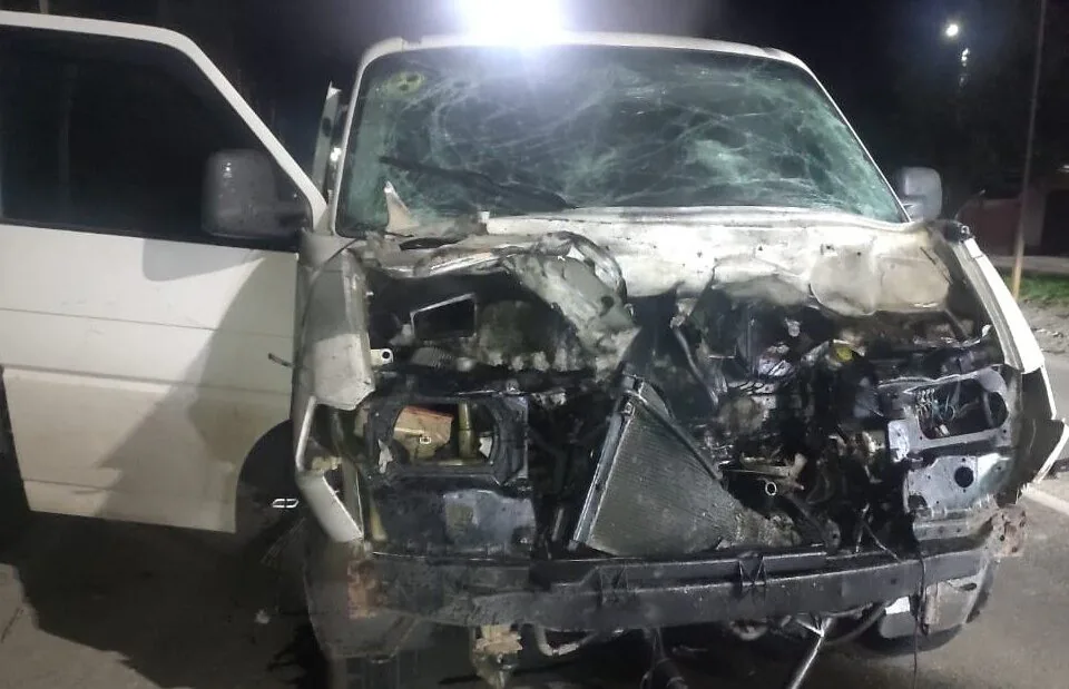 Пошкоджена автівка родини в Дергачівській громаді