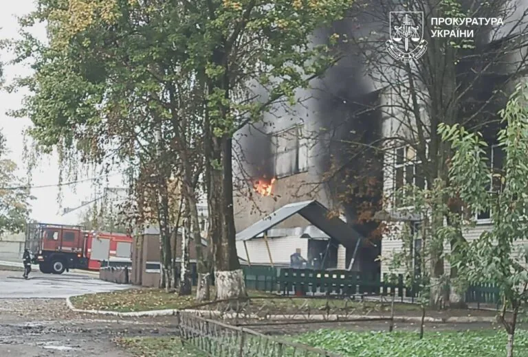 Russian FPV drone attacks transport business in Derhachi, Kharkiv oblast, injures 5 people