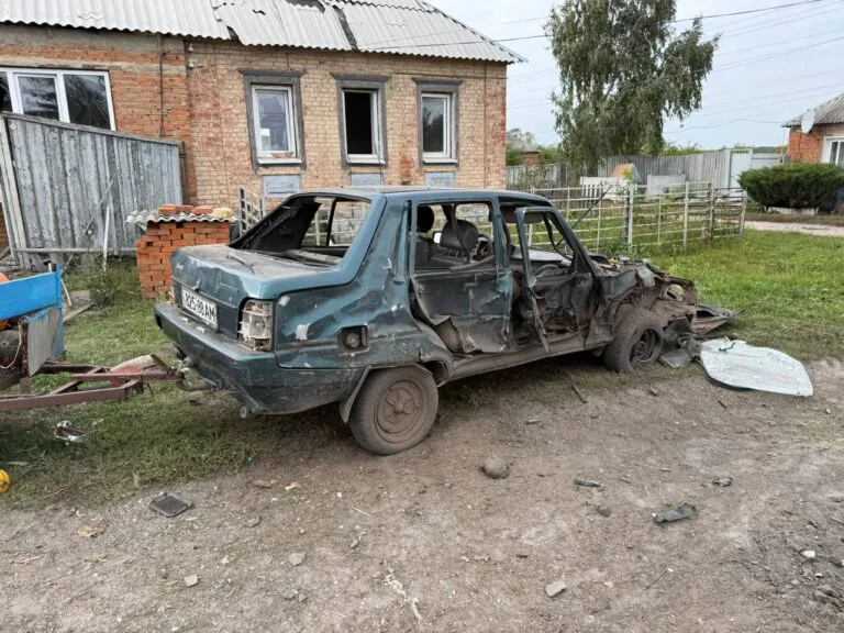 У Золочеві від удару «Молнії» постраждали двоє літніх людей