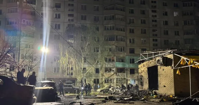 Росія вдарила ракетою по Пісочину: троє загиблих, понад 20 постраждалих